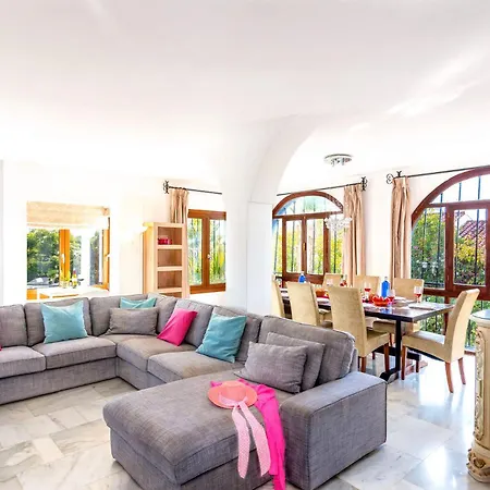 Villa Jazminez By
